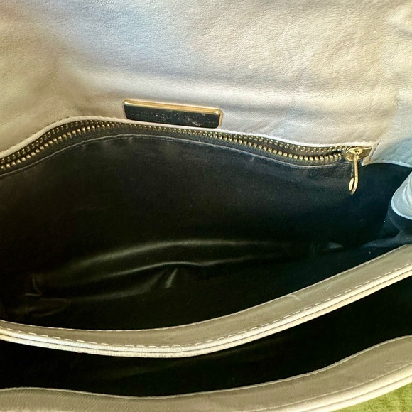 Bottega Veneta Woven Crossbody Bag - Picture 8 of 8